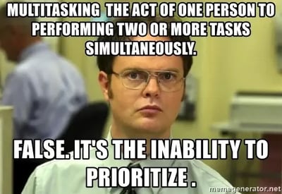 meme, oficina, multitasking el acto de una persona de realizar dos o más tareas simultáneamente