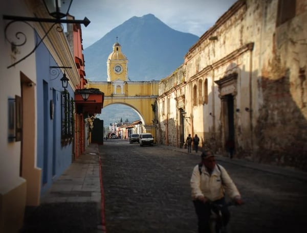 Street in Guatemala with people and cars