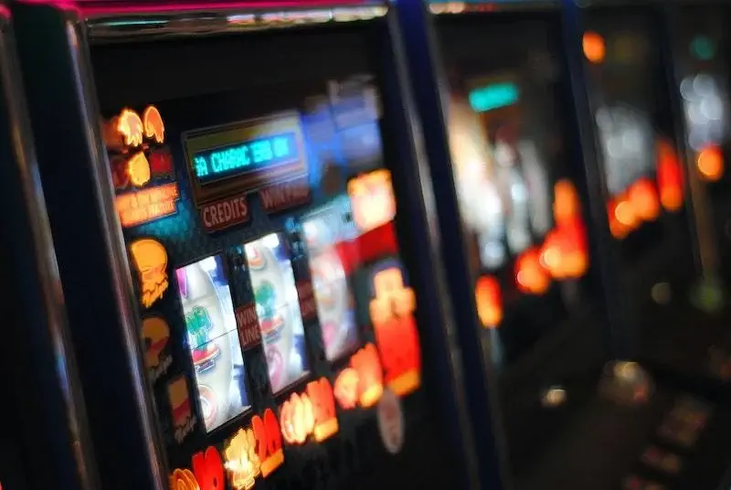 Slot machines (1)